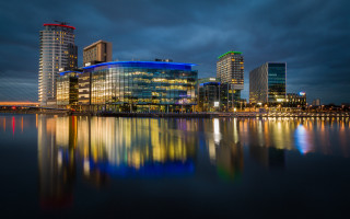 City skyline night water blue - rich moody colour free wallpaper