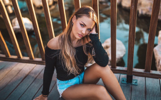 Woman deck river blonde portrait - a wooden deck next free wallpaper