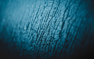 Blue water droplets otonism ocean - a white line free wallpaper