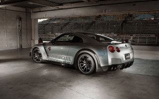 Silver sports car garage black 3 - a black roof free wallpaper