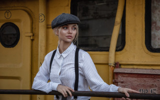 Woman hat suspenders train steampunk - steampunk free wallpaper