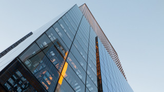 Tall building yellow light cityscape - free architecture wallpaper for desktop