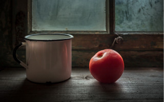 Red apple white cup table - a white cup free wallpaper
