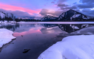 Mountain reflection sunset lake pink 2 - a pink sky above free wallpaper