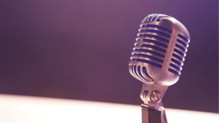 Microphone table purple background purple - studio light free wallpaper