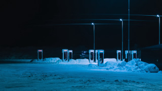 Snowy poles night lights desolate - elsa bleda free wallpaper