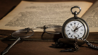 Pocket watch open book magnifying - aldus manutiu free wallpaper