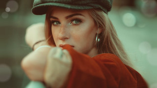 Woman hat cigarette portrait bokeh - her head and a cigarette free wallpaper