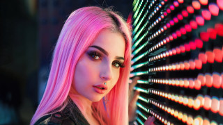 Pink hair cyberpunk portrait elsa - elsa bleda free wallpaper for desktop