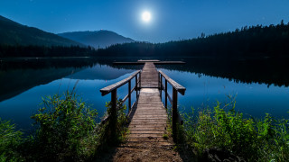 Lake moon forest bench stars - a lake and mountains free wallpaper for desktop