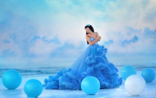 Woman blue dress balloons clouds - free happy birthday wallpaper