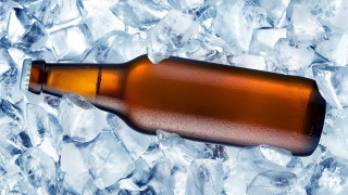 Beer ice ground 3d render - a bottle of beer free wallpaper