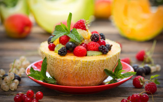 Berry mint fruit salad table - other fruit free wallpaper
