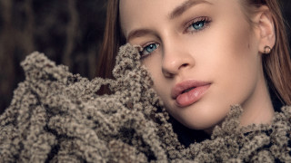 Blue eyes scarf sweater fashion - a scarf free wallpaper for desktop