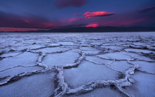 Ice red sky mountains clouds - vast free wallpaper