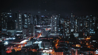 City lights night cyberpunk skyline - elsa bleda free wallpaper