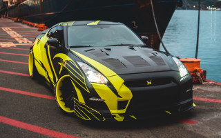 Yellow black sports car ship - bright color free wallpaper