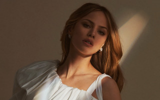 Angelic woman white dress wind - angelic free wallpaper