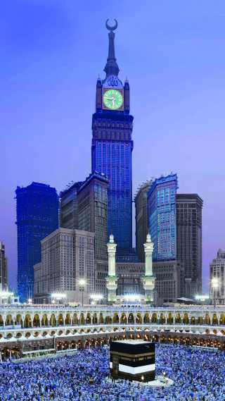 Crowd building clocktower nighttime large - free city wallpaper for mobile