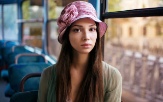 Pink hat woman bus portrait - a bus free wallpaper