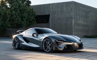 Silver sports car tree building - realistic free wallpaper for desktop