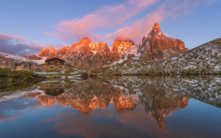 Mountain lake house pink sky - carlo carlone free wallpaper