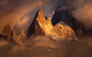 Mountain clouds dusk fire volcano - dramatic light free wallpaper