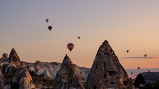 Hot air balloons mountain sunset 3 - a few rock free wallpaper