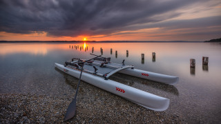 Kayak shore lake sunset cloudy - the shore of a lake free wallpaper for desktop