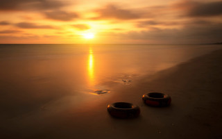 Empty cups beach sunset ocean - empty free wallpaper