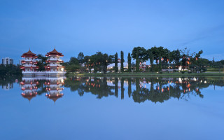 Lake building trees blue sky - ding guanpeng free wallpaper for desktop