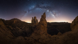 Night sky milky way rocks - astrophotography free wallpaper for desktop