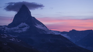 Mountain peak sunset pink sky - carl hoppe free wallpaper