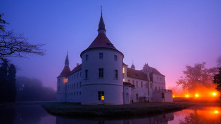 Castle tower clock night lake - a lake in front free wallpaper for desktop