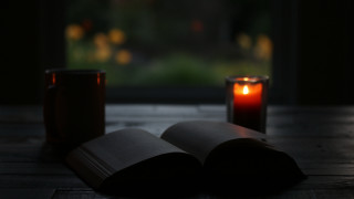 Candles books window bokeh depthindoor - ambient light free wallpaper for desktop
