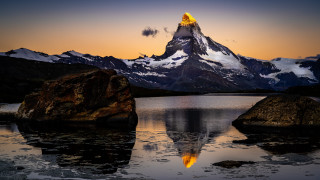 Mountain reflection rock dusk fire - david martin free wallpaper for desktop