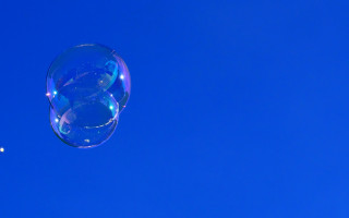Bubble jet sky magic realism - clear free wallpaper