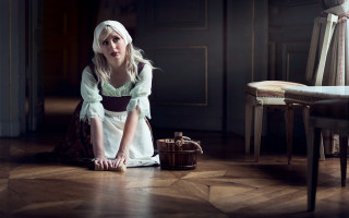 Woman white dress sitting chair - the floor next free wallpaper