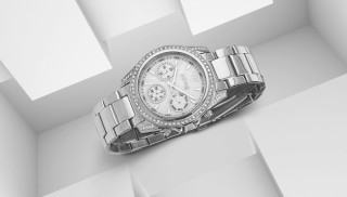 Watch diamond bezel white box - a white box free wallpaper