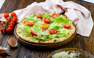Pizza lettuce tomatoes cheese wooden - tomato free wallpaper
