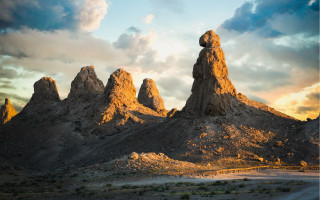 Desert rocks cloudy sky matte - a few rock free wallpaper