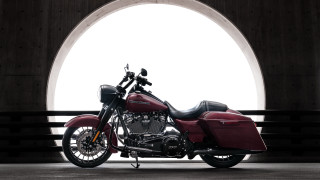 Red motorcycle tunnel sky circular - cafer bater free wallpaper