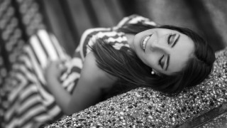 Woman wall blurry grayscale portrait - striped free wallpaper