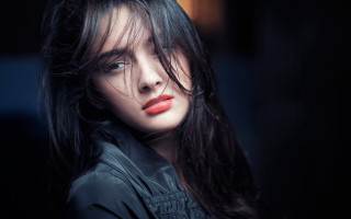 Woman longhair redlipstick portrait blueeyes - a red lipstick free wallpaper for desktop