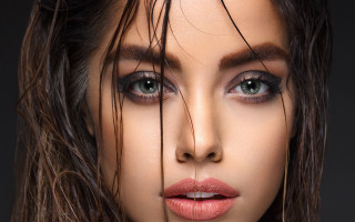 Woman long hair red lip 2 - a red lip free wallpaper for desktop