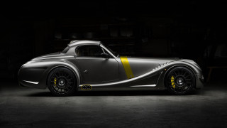 Silver car yellow stripes garage - yellow stripe free wallpaper