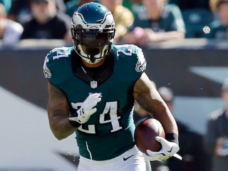 Football player running ball crowd 7 - cyborg free wallpaper