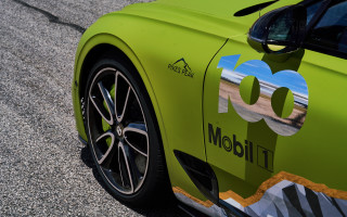 Green sports car number sticker - a green sports car free wallpaper