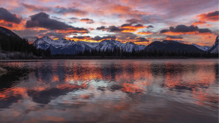 Lake mountain sunset clouds trees 4 - a mountain range in the background free wallpaper for desktop