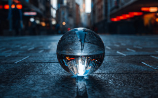 Shiny ball street light building - shiny free wallpaper